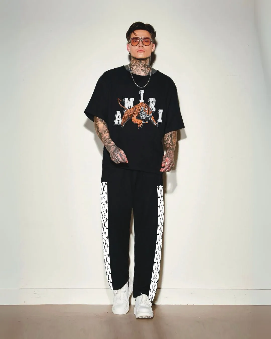 Amiri tiger tee with Lv 2.0 pant cordset (black and black)(*)