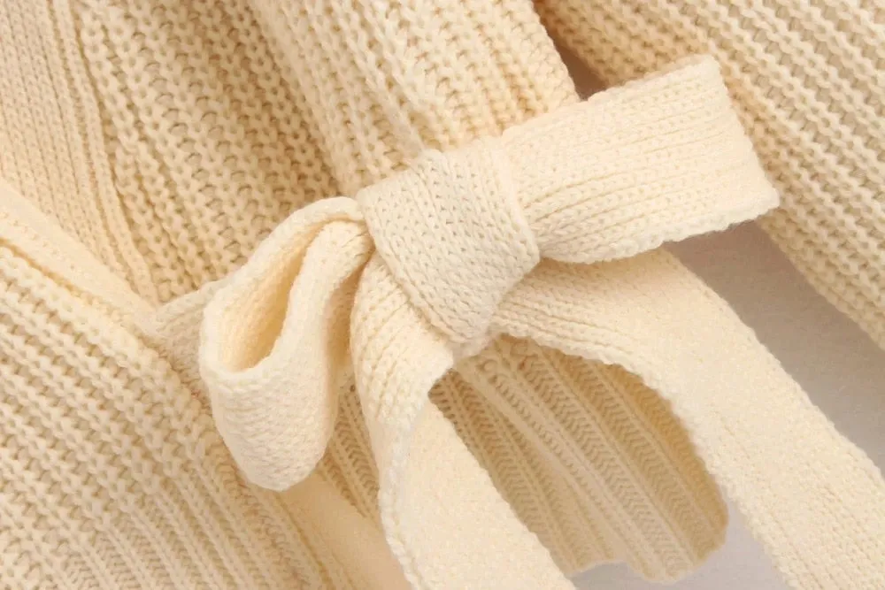 CROPPED CARDIGAN WITH BELT