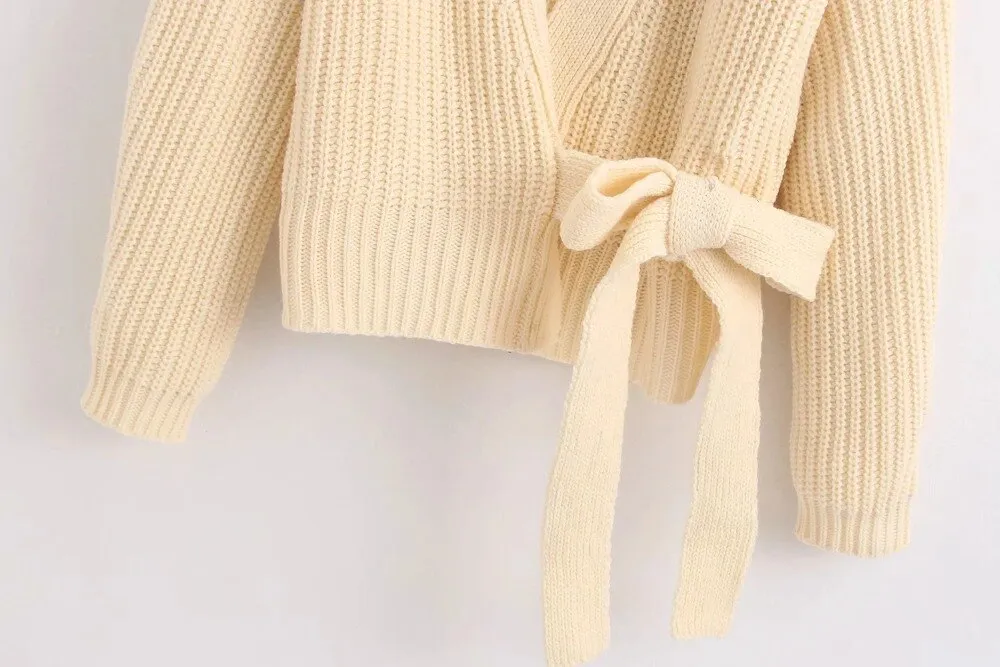 CROPPED CARDIGAN WITH BELT